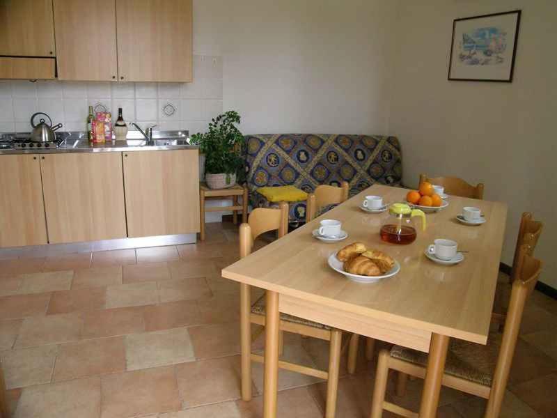 Apartamento Camping Bella Italia In Peschiera Del Garda - Gardasee Exterior foto
