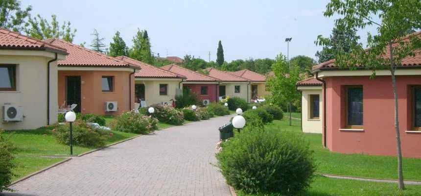 Apartamento Camping Bella Italia In Peschiera Del Garda - Gardasee Exterior foto