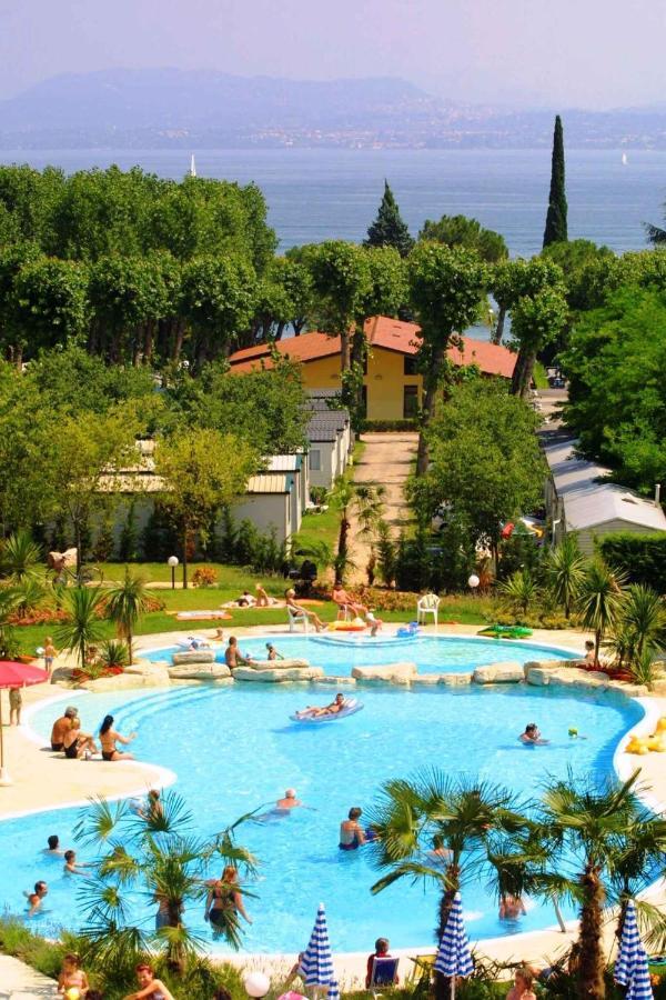 Apartamento Camping Bella Italia In Peschiera Del Garda - Gardasee Exterior foto
